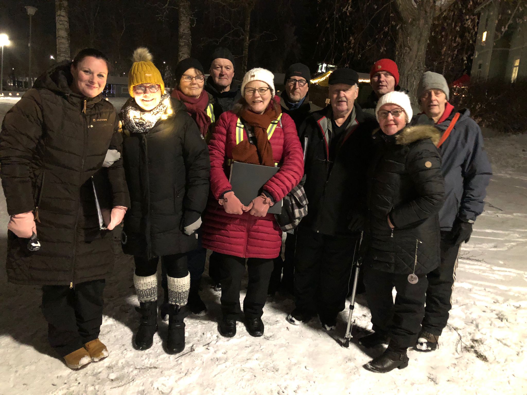 Kamarikuoron lauluryhmä joulukalenterilla 1.12.2022